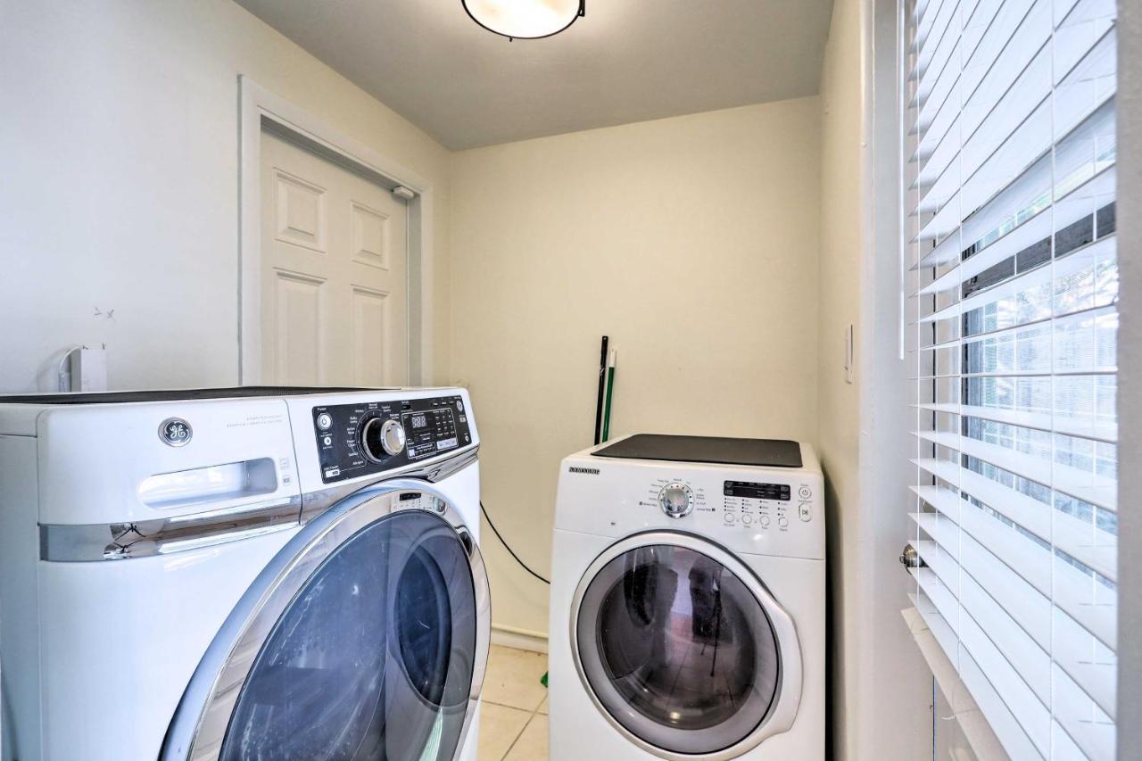 Cute And Cozy Florida Duplex Walk To Beaches! Cocoa Beach Εξωτερικό φωτογραφία