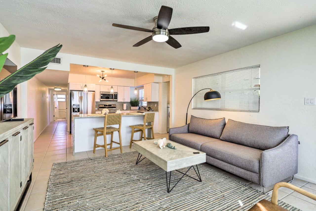 Cute And Cozy Florida Duplex Walk To Beaches! Cocoa Beach Εξωτερικό φωτογραφία