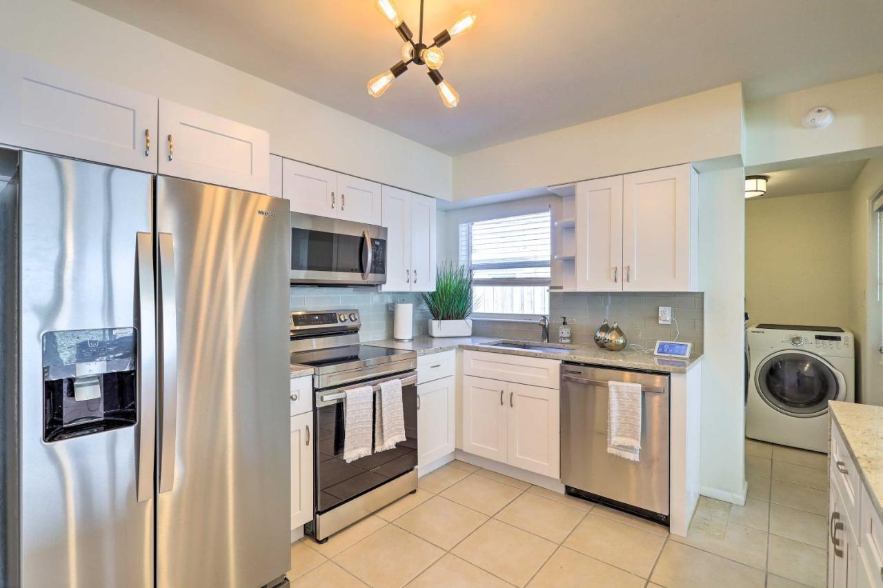 Cute And Cozy Florida Duplex Walk To Beaches! Cocoa Beach Εξωτερικό φωτογραφία