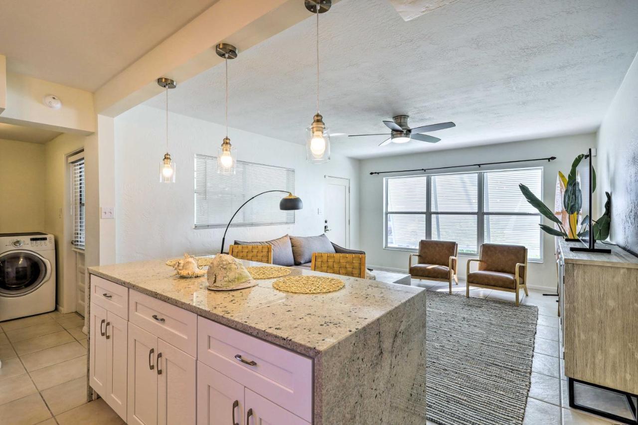 Cute And Cozy Florida Duplex Walk To Beaches! Cocoa Beach Εξωτερικό φωτογραφία